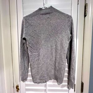 Weathered gray sweater banana republic flipuccio